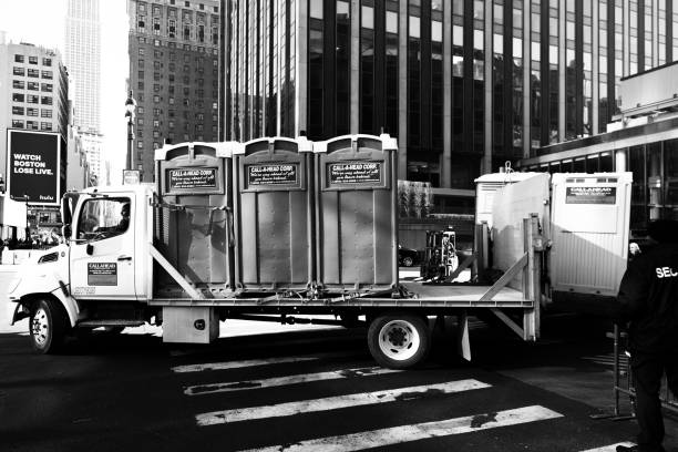 Best Affordable portable toilet rental  in East Highland Park, VA